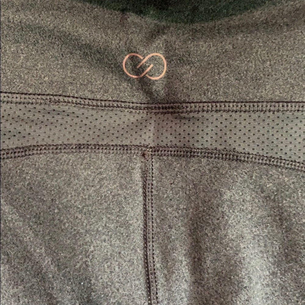 Calia (Carrie Underwood) leggings - Picture 5 of 6